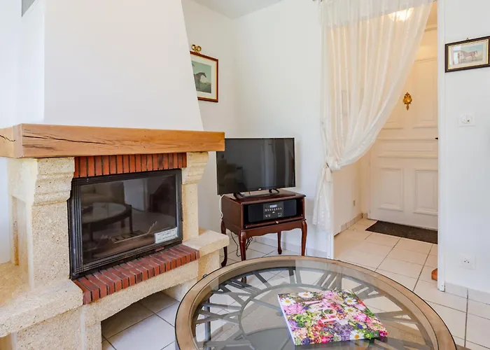 Domaine De Clairefontaine-2 By Interhome Casa vacanze Deauville